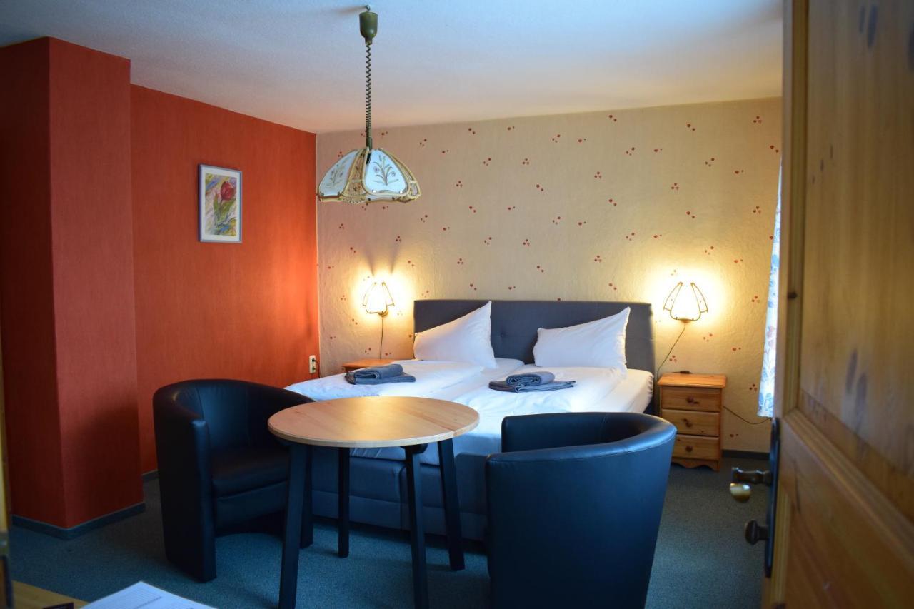 Landhotel "Lichte Aue" Lichtenau Stutzengrun Екстериор снимка